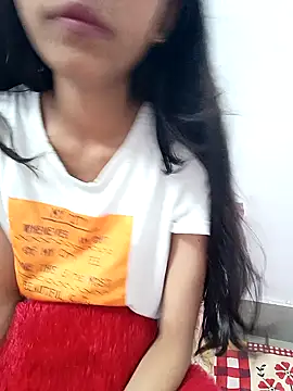 Mustardqueen online show from October 18, 2025, 3:13 pm