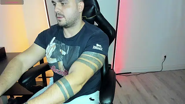 Danielbateson online show from October 15, 2025, 1:55 pm