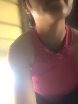 xixibabi online show from October 17, 2025, 3:10 am