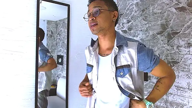 Snapshot of Jayden_Morris chatting on February 10, 2026, 7:40 pm Jayden Morris online show from February 10, 2026, 7:40 pm