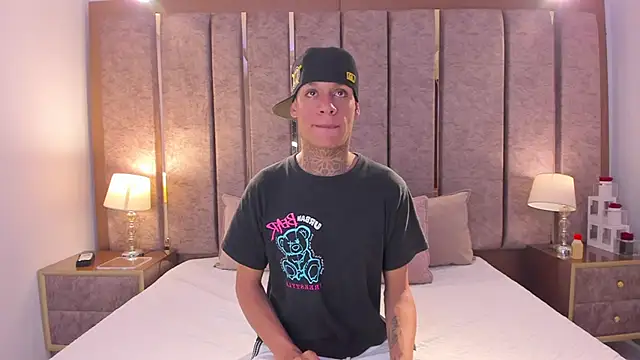 GaelCarter online show from October 14, 2025, 4:13 am