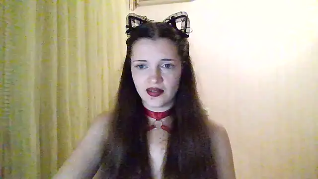 AmeliieLaFleur online show from November 14, 2025, 9:13 pm