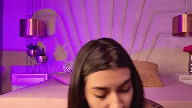 AlyssaRay online show from January 14, 2026, 7:30 pm