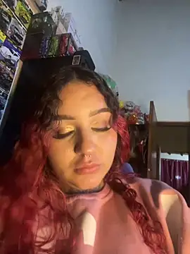 atennea diiossa online show from November 12, 2025, 1:28 am