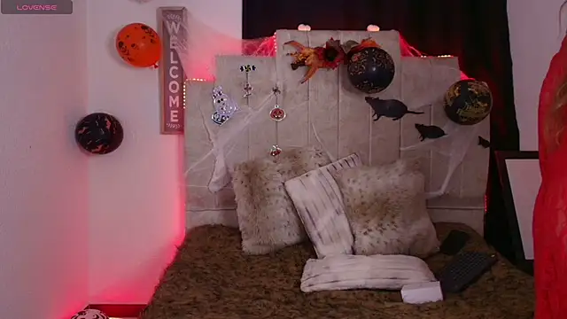 Nathaly stepmom49 online show from October 23, 2025, 11:53 am