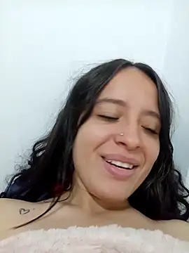 CARO ADAMS1 online show from December 20, 2025, 1:18 pm