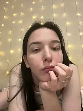  LovelyDana  online show from October 13, 2025, 4:29 pm