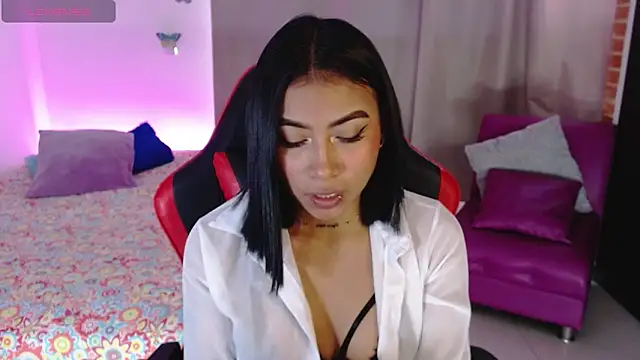 ebony moon1 online show from October 20, 2025, 1:22 pm