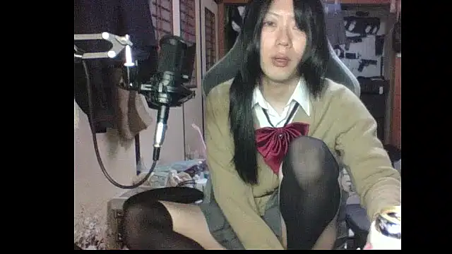 harinyanxxx online show from November 23, 2025, 5:02 pm