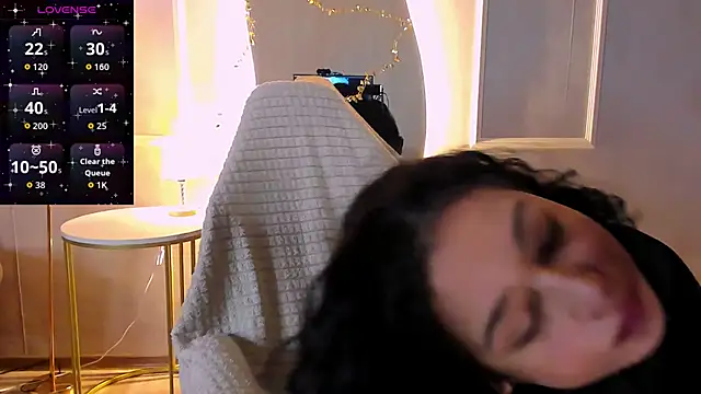 Aisha Goldstein online show from February 7, 2026, 6:39 am