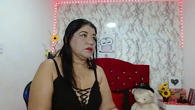  Danna Milf  online show from January 17, 2026, 1:16 pm