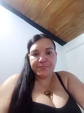 Snapshot of MilfBlonde_ chatting on October 19, 2025, 11:11 am MilfBlonde  online show from October 19, 2025, 11:11 am