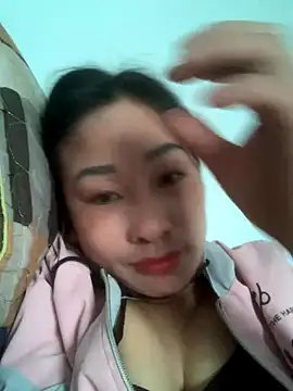 Linh sexyy online show from October 26, 2025, 5:13 am