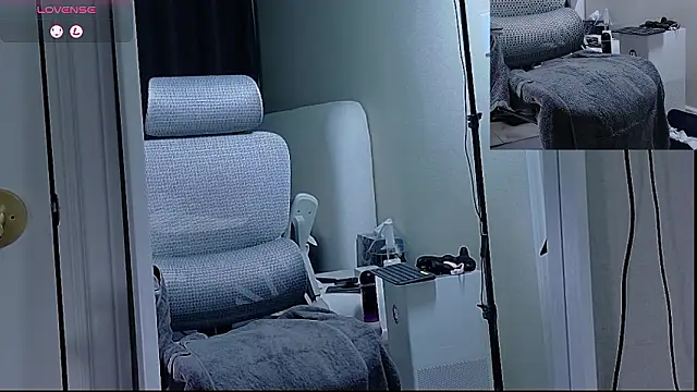 koreanboy2341 online show from January 19, 2026, 2:21 pm