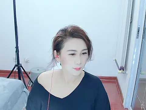 -dandan online show from October 18, 2025, 12:28 pm