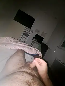 nico33000a online show from December 18, 2025, 9:43 pm