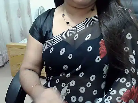 SexyRani2000 online show from June 25, 2026, 4:11 pm