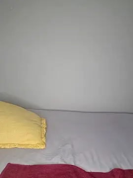 certifiedhottie2025 online show from March 11, 2026, 9:59 am