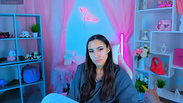 RebeckaThornton online show from November 3, 2025, 9:54 am