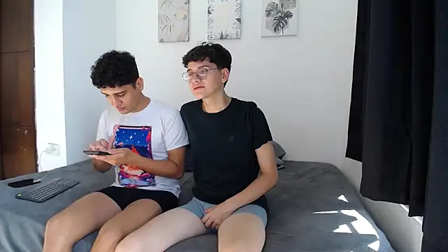 SpritzBoys online show from October 28, 2025, 1:25 pm