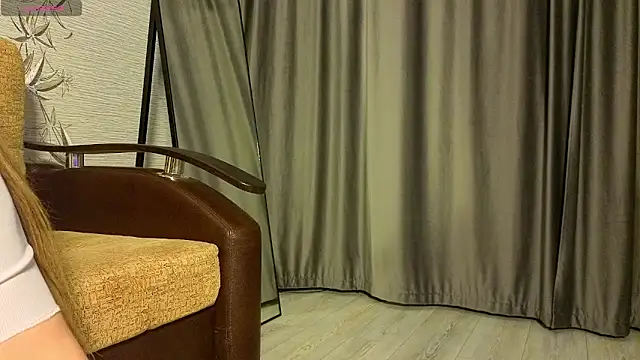 MissPompadure online show from March 9, 2026, 8:35 pm