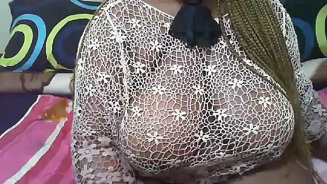 LICIOUSEBOOBSXX online show from November 21, 2025, 6:56 am