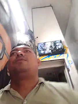 sexyandres 23 online show from November 19, 2025, 1:33 pm