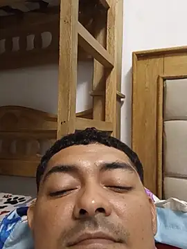 Snapshot of sexyandres_23 chatting on June 25, 2026, 11:53 pm sexyandres 23 online show from June 25, 2026, 11:53 pm