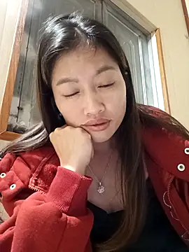 Snapshot of -Paige- chatting on October 16, 2025, 5:47 pm -Paige- online show from October 16, 2025, 5:47 pm