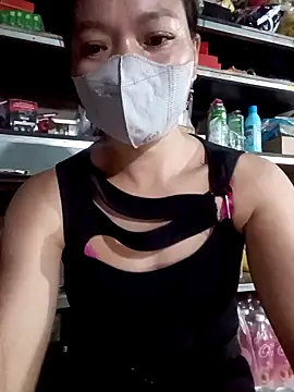 Snapshot of nat-tri chatting on October 26, 2025, 11:38 am nat-tri online show from October 26, 2025, 11:38 am