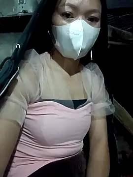 Snapshot of nat-tri chatting on November 4, 2025, 9:58 pm nat-tri online show from November 4, 2025, 9:58 pm