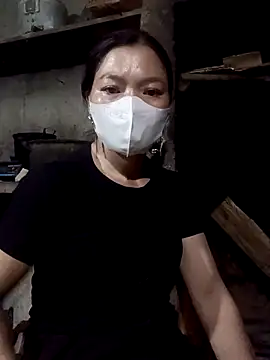 Snapshot of nat-tri chatting on November 6, 2025, 5:14 pm nat-tri online show from November 6, 2025, 5:14 pm