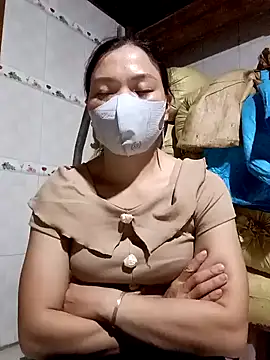 Snapshot of nat-tri chatting on November 11, 2025, 4:40 pm nat-tri online show from November 11, 2025, 4:40 pm