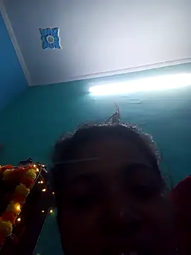 Snapshot of Prishacam2 chatting on October 30, 2025, 5:31 am Prishacam2 online show from October 30, 2025, 5:31 am