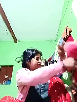 Karishma cute online show from November 13, 2025, 11:36 pm