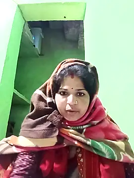 Karishma cute online show from January 9, 2026, 2:03 am