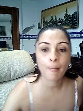 Mariapaula88 online show from November 3, 2025, 7:20 am