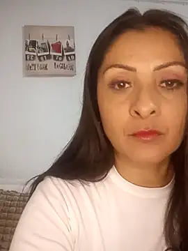 Mariapaula88 online show from November 12, 2025, 6:58 am