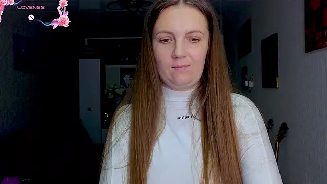 Amy  Leee  online show from October 25, 2025, 12:13 pm