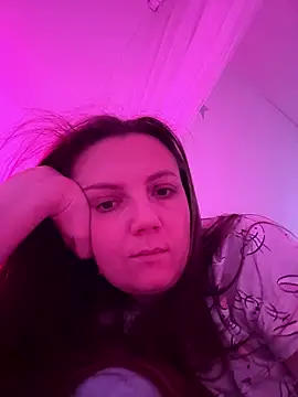 Amy  Leee  online show from January 17, 2026, 12:21 pm