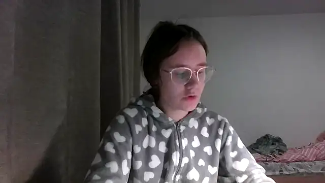 LuckySLove online show from January 15, 2026, 6:44 pm