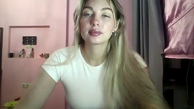 Snapshot of Sygream chatting on October 26, 2025, 1:28 pm Sygream online show from October 26, 2025, 1:28 pm