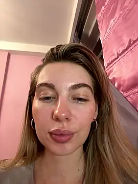 Snapshot of Sygream chatting on January 10, 2026, 10:36 pm Sygream online show from January 10, 2026, 10:36 pm