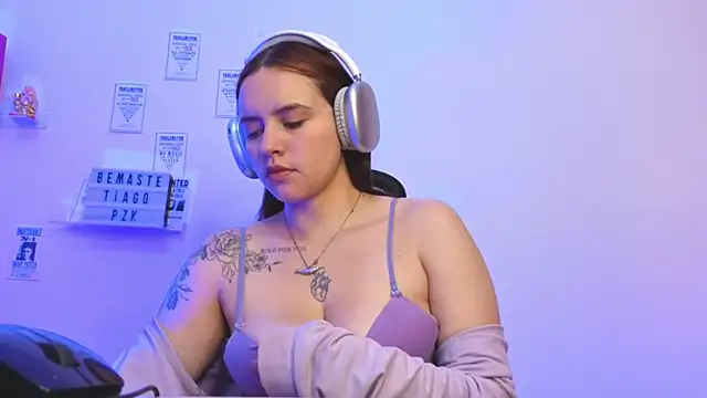 Emily Lindey online show from February 22, 2026, 1:09 pm