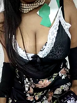 monalisharoy544554 online show from October 15, 2025, 3:23 pm