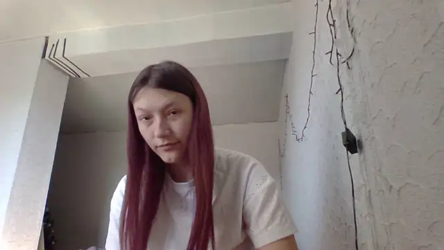 luna tt online show from March 10, 2026, 10:20 am