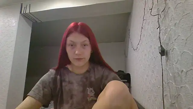 luna tt online show from March 19, 2026, 4:33 pm