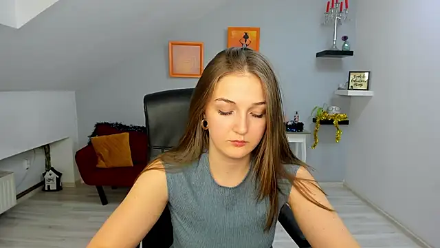 AnneWilsonn online show from January 5, 2026, 5:27 pm