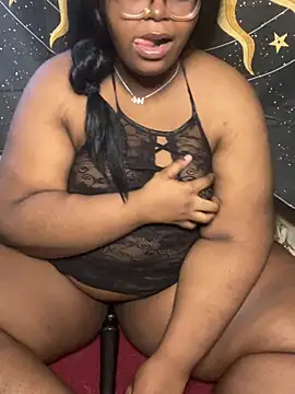 Snapshot of TheChubbySiren chatting on February 14, 2026, 3:09 pm TheChubbySiren online show from February 14, 2026, 3:09 pm