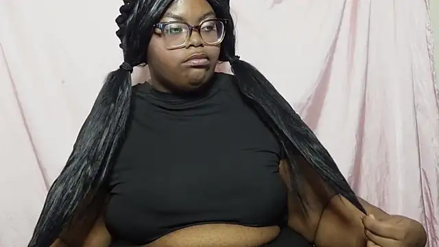 Snapshot of TheChubbySiren chatting on May 14, 2026, 2:24 pm TheChubbySiren online show from May 14, 2026, 2:24 pm